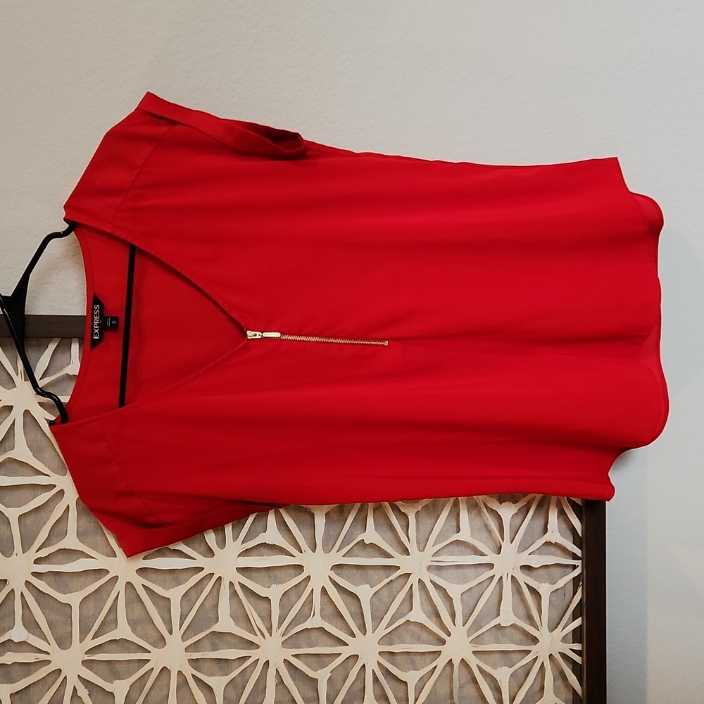 Red Express top